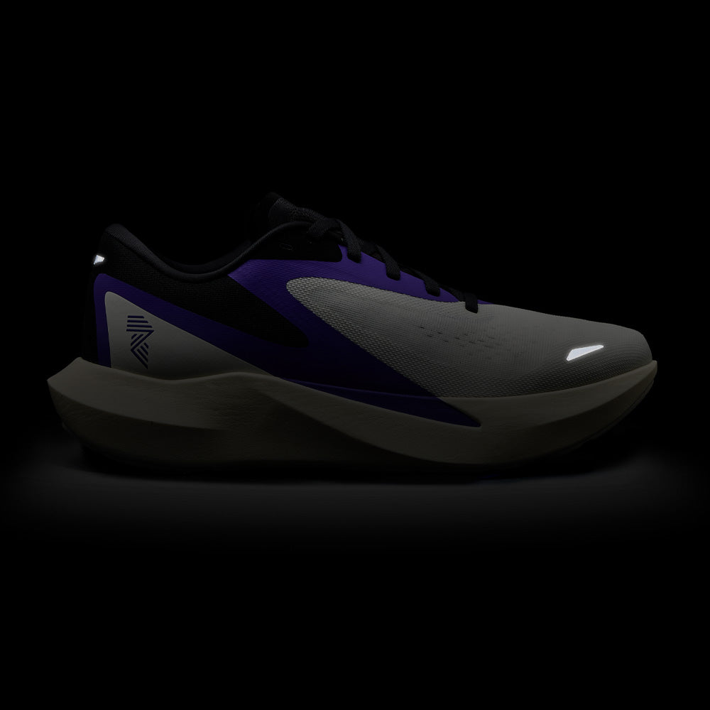 R.A.D® SYNTH GRAPE at R.A.D® - Performance Footwear . 01_RAD_TOFU_PURPLE_SYNTH_GLOW_0426-SYN-07