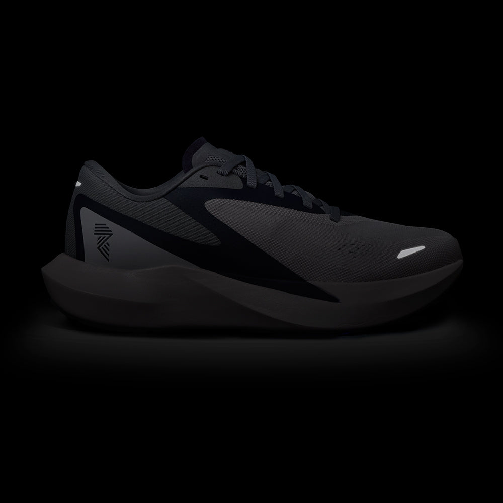 R.A.D® SYNTH RAINDROPS at R.A.D® - Performance Footwear . 07_RAD_RAD_RAINDROPS_SYNTH_GLOW