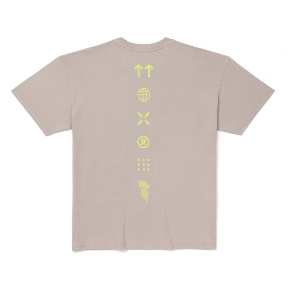 STANDARD™ ICONS TEE PEBBLE GRAY