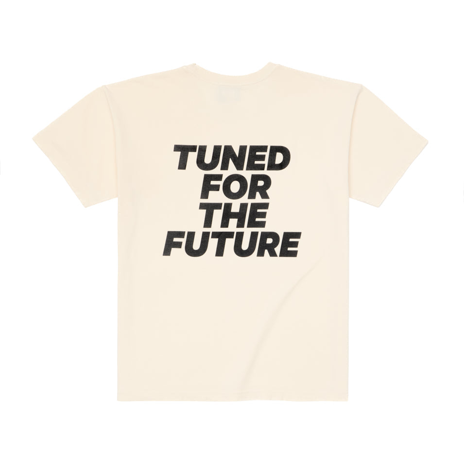 Cream-colored t-shirt.